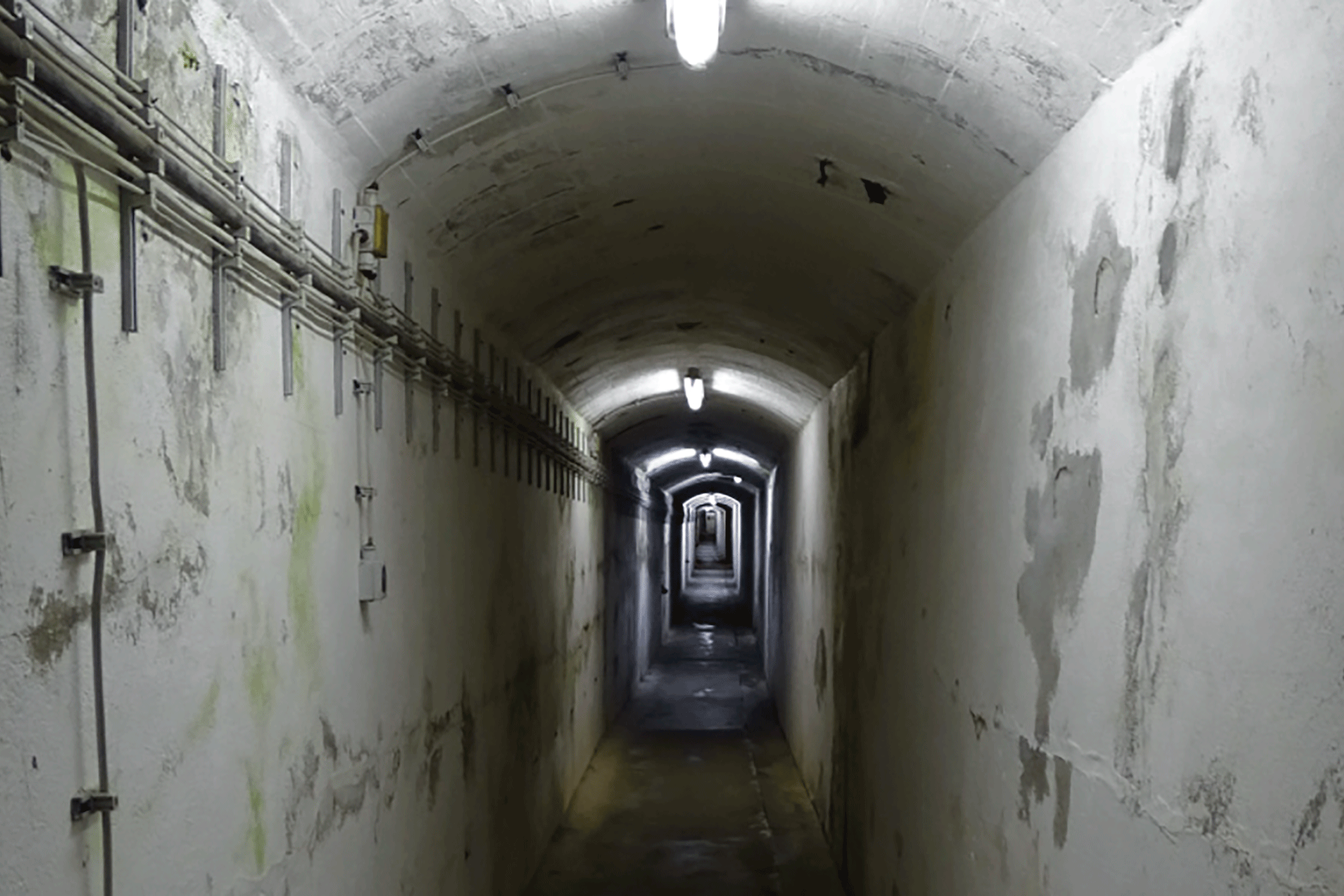 In der Unterwelt Führung durch den Helgoländer Bunker Mein Meer das Familienmagazin von der